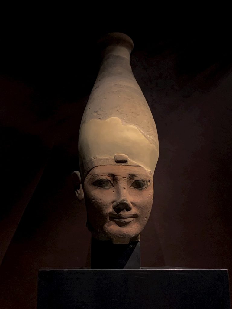 Volto egizio